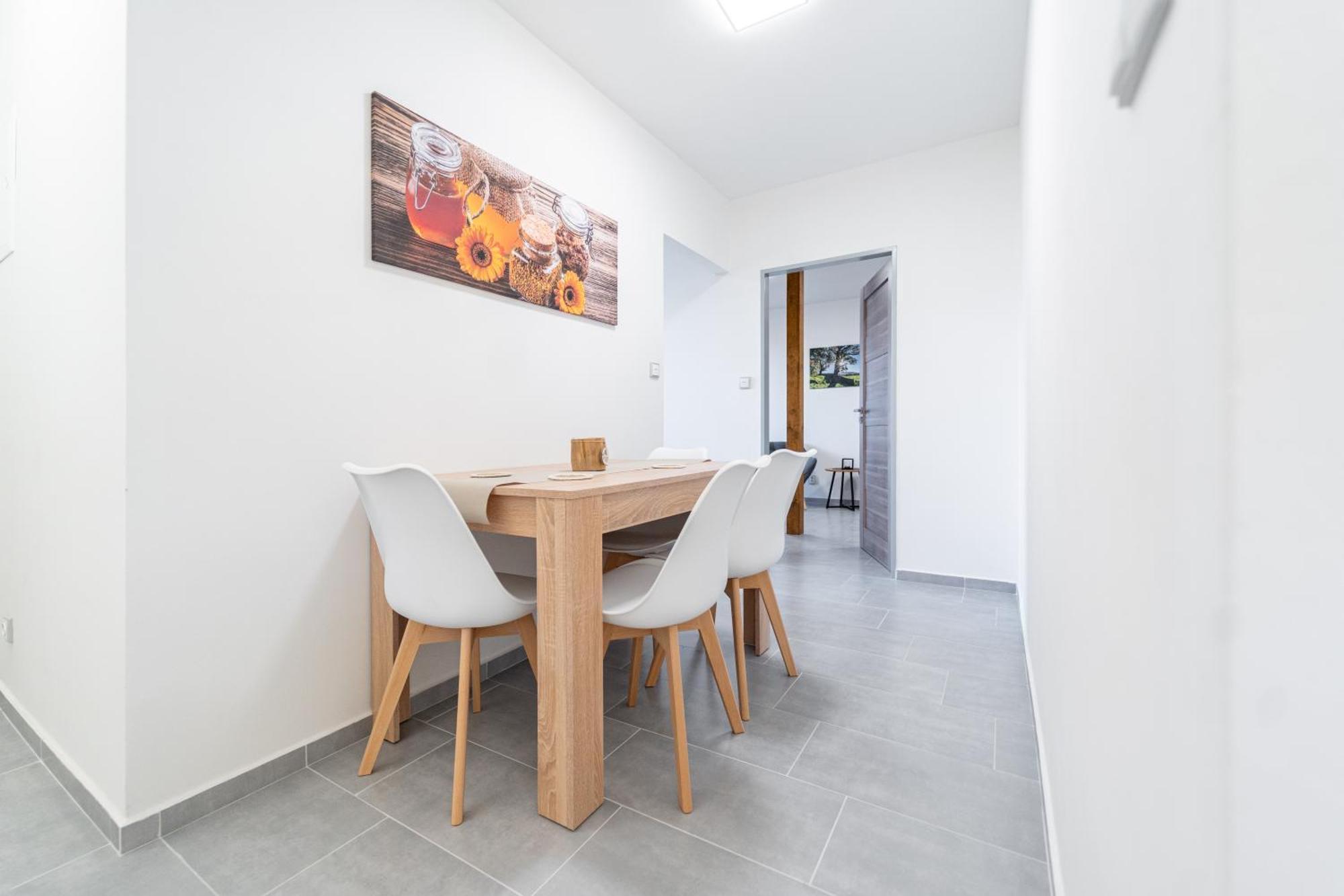 Apartmany Tera Miletín Eksteriør billede